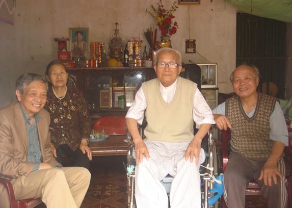 Anh chị Đĩnh, H&aacute;n v&agrave; t&ocirc;i Xu&acirc;n Ất M&ugrave;i 2015